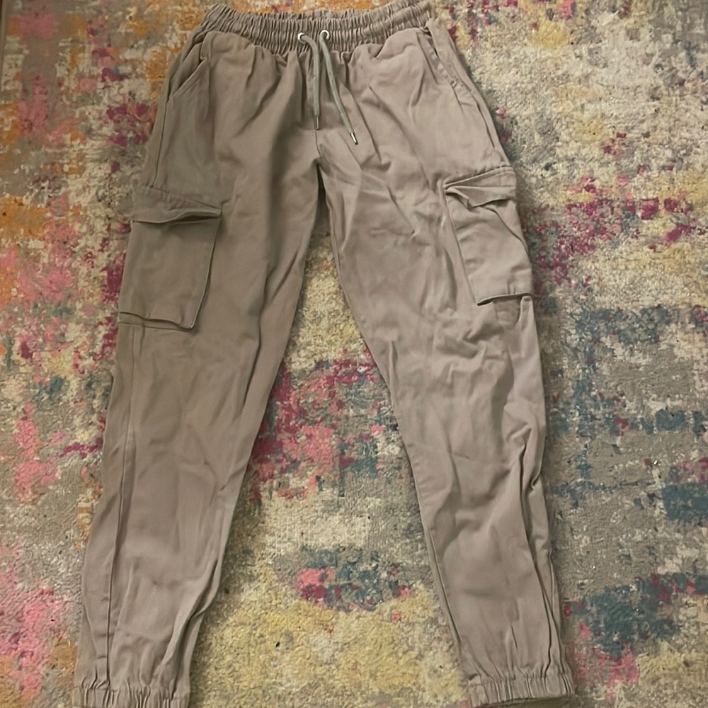 Tan khaki cargo pants size L